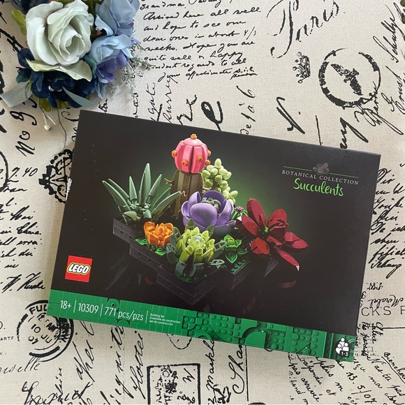 NWT LEGO Icons Succulents Botanicals Collection 10309 - Picture 5 of 6